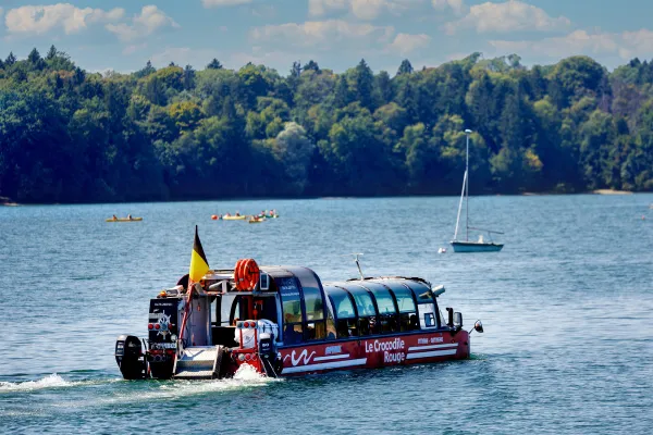 amphibus-lac-eau-dheures.jpg