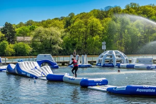 evasion-aquapark-lac-eau-dheure.png